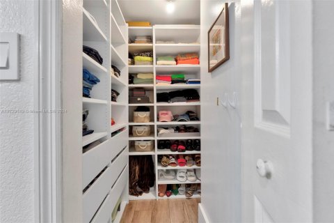 Купить кондоминиум в Авентура, Флорида 1 спальня, 68.84м2, № 1937210 - фото 17