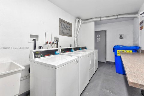 Купить кондоминиум в Авентура, Флорида 1 спальня, 68.84м2, № 1937210 - фото 25