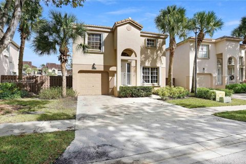 Casa en venta en Plantation, Florida, 3 dormitorios, 137.87 m2 № 1987663 - foto 3