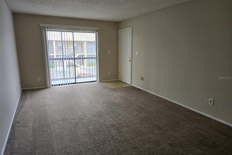 Condominio en alquiler en Fort Myers, Florida, 2 dormitorios, 94.57 m2 № 1406756 - foto 2