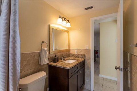 House in Clearwater, Florida 4 bedrooms, 128.21 sq.m. № 2149662 - photo 26