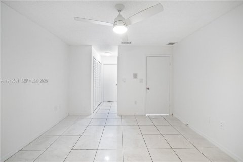 Снять в аренду виллу или дом в Майами, Флорида 4 спальни, 220.92м2, № 2005231 - фото 21