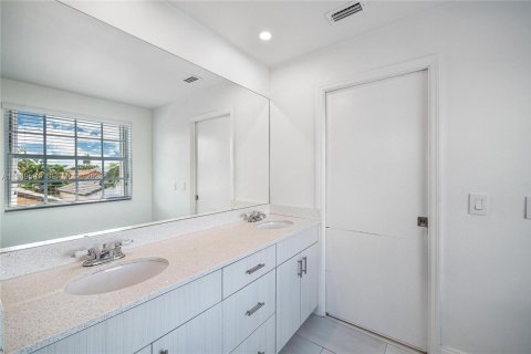 Снять в аренду виллу или дом в Майами, Флорида 4 спальни, 220.92м2, № 2005231 - фото 28