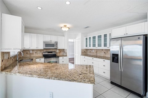 Снять в аренду виллу или дом в Майами, Флорида 4 спальни, 220.92м2, № 2005231 - фото 14