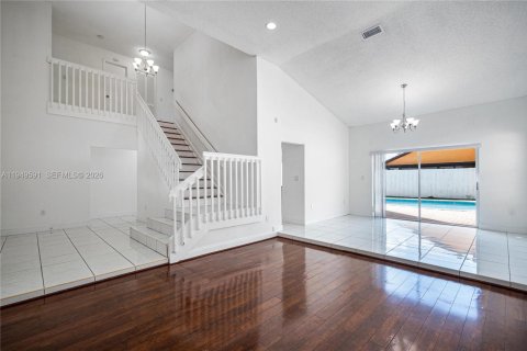 Снять в аренду виллу или дом в Майами, Флорида 4 спальни, 220.92м2, № 2005231 - фото 5