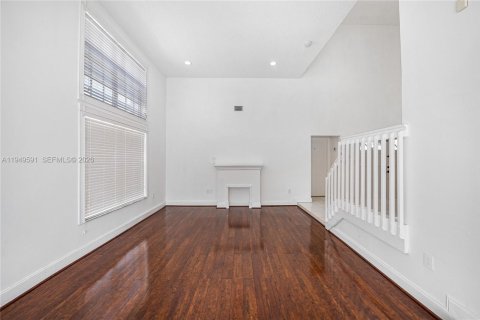 Снять в аренду виллу или дом в Майами, Флорида 4 спальни, 220.92м2, № 2005231 - фото 6