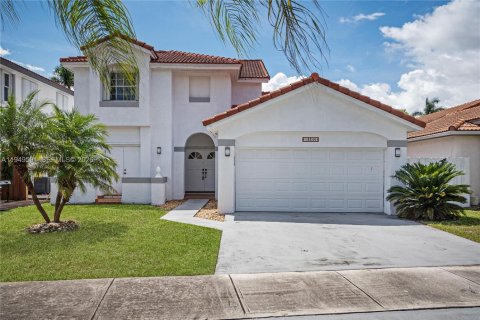 Снять в аренду виллу или дом в Майами, Флорида 4 спальни, 220.92м2, № 2005231 - фото 2