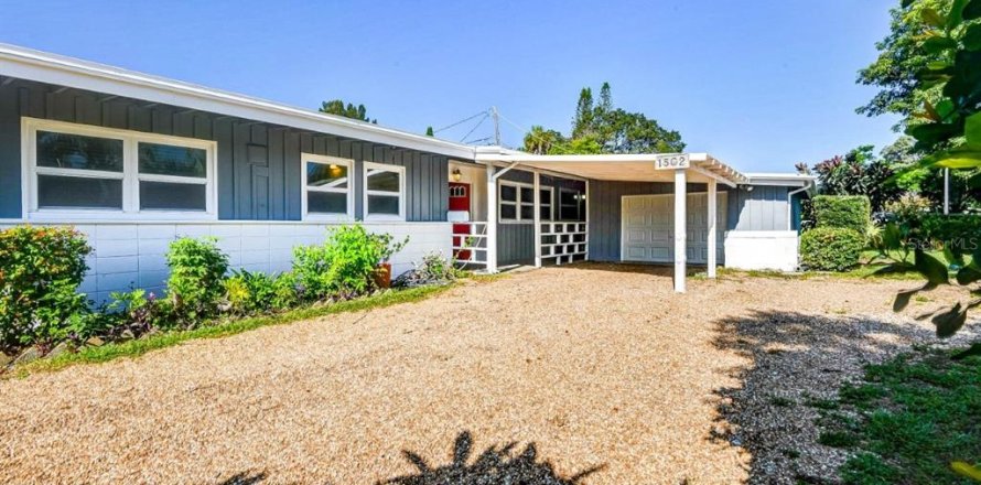 Villa ou maison à Bradenton, Floride 4 chambres, 146.04 m2 № 1877006
