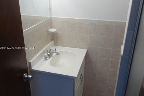 Condo in Bay Harbor Islands, Florida, 2 bedrooms  № 1973716 - photo 9