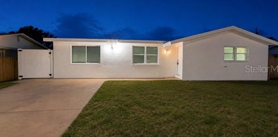 Villa ou maison à New Port Richey, Floride 3 chambres, 130.71 m2 № 2204751