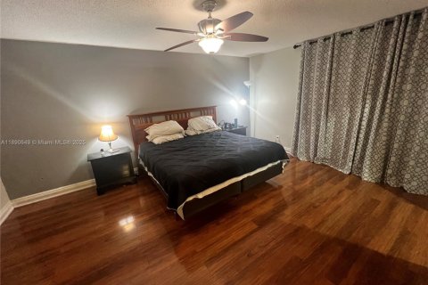 Adosado en venta en Davie, Florida, 3 dormitorios, 126.35 m2 № 1944926 - foto 19