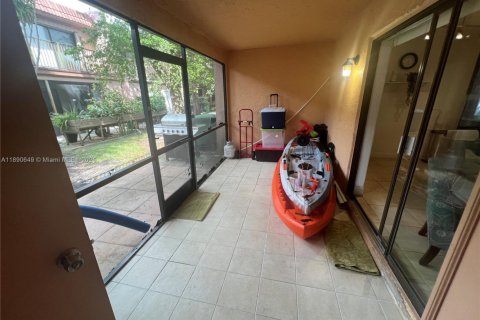Adosado en venta en Davie, Florida, 3 dormitorios, 126.35 m2 № 1944926 - foto 24