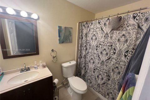 Adosado en venta en Davie, Florida, 3 dormitorios, 126.35 m2 № 1944926 - foto 16