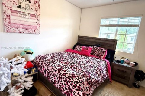 Villa ou maison à vendre à Miami Gardens, Floride: 4 chambres, 148.83 m2 № 2068199 - photo 8