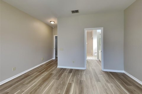 Villa ou maison à louer à Winter Haven, Floride: 3 chambres, 198.44 m2 № 2117773 - photo 7