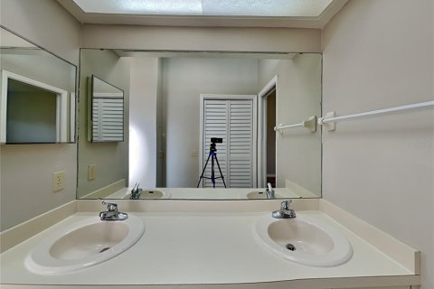 Villa ou maison à louer à Winter Haven, Floride: 3 chambres, 198.44 m2 № 2117773 - photo 9