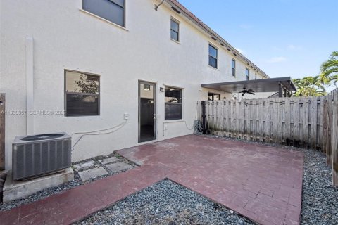 Touwnhouse à vendre à Homestead, Floride: 3 chambres, 142.6 m2 № 2024462 - photo 18
