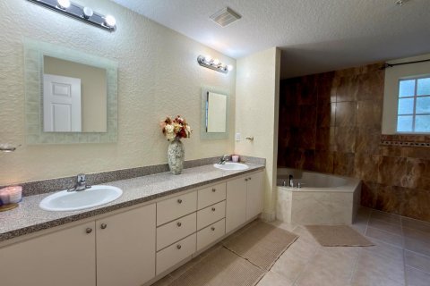 Touwnhouse à louer à Lauderhill, Floride: 3 chambres, 190.45 m2 № 2386883 - photo 20