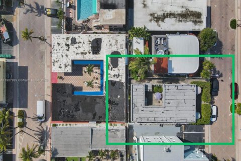 Propiedad comercial en venta en Hollywood, Florida, 157.93 m2 № 1964564 - foto 6
