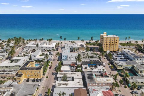 Propiedad comercial en venta en Hollywood, Florida, 157.93 m2 № 1964564 - foto 26