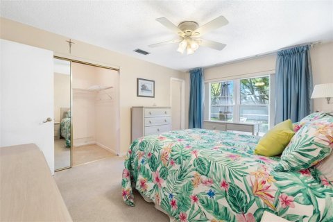 House in Largo, Florida 2 bedrooms, 112.41 sq.m. № 1719917 - photo 25