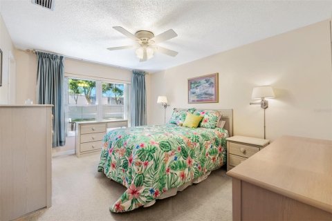 House in Largo, Florida 2 bedrooms, 112.41 sq.m. № 1719917 - photo 24