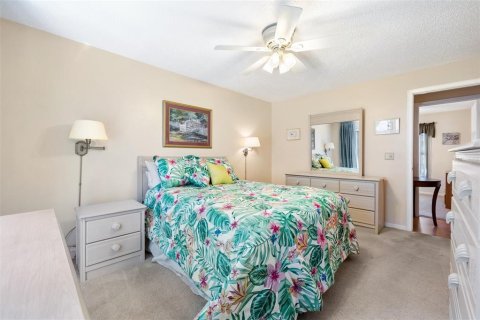 House in Largo, Florida 2 bedrooms, 112.41 sq.m. № 1719917 - photo 27