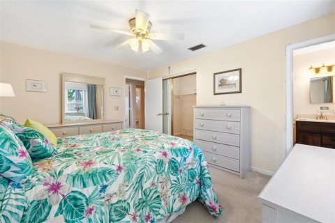 House in Largo, Florida 2 bedrooms, 112.41 sq.m. № 1719917 - photo 26