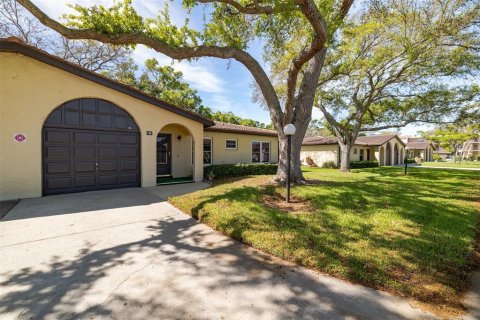 House in Largo, Florida 2 bedrooms, 112.41 sq.m. № 1719917 - photo 3