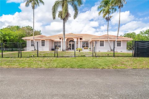 Villa ou maison à vendre à Davie, Floride: 5 chambres, 357.4 m2 № 2064444 - photo 3