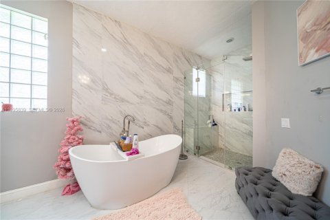 Villa ou maison à vendre à Davie, Floride: 5 chambres, 357.4 m2 № 2064444 - photo 25