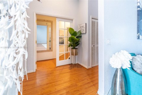 Villa ou maison à vendre à Davie, Floride: 5 chambres, 357.4 m2 № 2064444 - photo 10