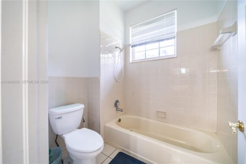 Villa ou maison à vendre à Davie, Floride: 5 chambres, 357.4 m2 № 2064444 - photo 30