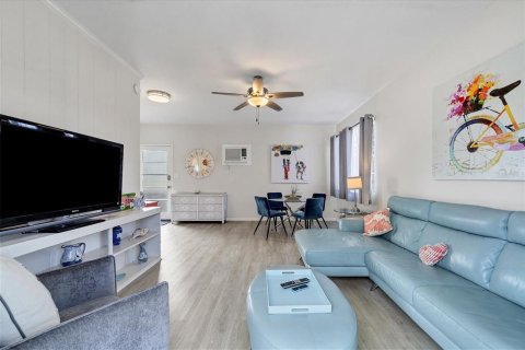 Apartamento en alquiler en Sarasota, Florida, 1 dormitorio, 69.68 m2 № 1721577 - foto 11