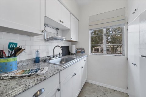 Apartamento en alquiler en Sarasota, Florida, 1 dormitorio, 69.68 m2 № 1721577 - foto 17