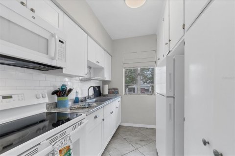 Apartamento en alquiler en Sarasota, Florida, 1 dormitorio, 69.68 m2 № 1721577 - foto 16