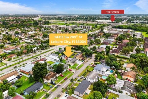 Villa ou maison à vendre à Homestead, Floride: 4 chambres, 175.12 m2 № 2400765 - photo 6
