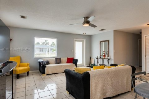 Villa ou maison à vendre à Homestead, Floride: 4 chambres, 175.12 m2 № 2400765 - photo 8
