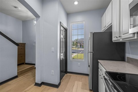 Condo in Riverview, Florida, 2 bedrooms № 2156126 - photo 8