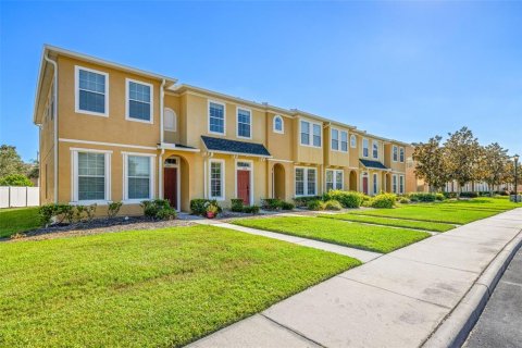 Condo in Riverview, Florida, 2 bedrooms  № 2156126