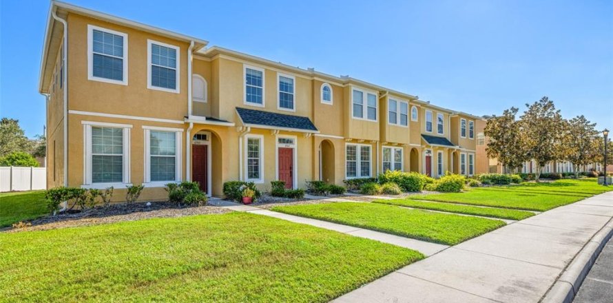 Condo in Riverview, Florida, 2 bedrooms № 2156126