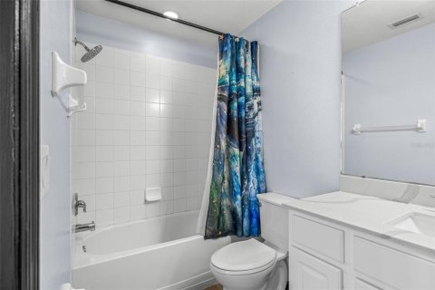 Condo in Riverview, Florida, 2 bedrooms № 2156126 - photo 17