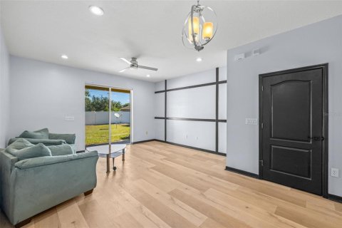 Condo in Riverview, Florida, 2 bedrooms № 2156126 - photo 10