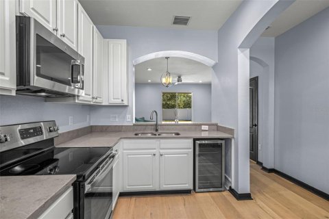 Condo in Riverview, Florida, 2 bedrooms № 2156126 - photo 6