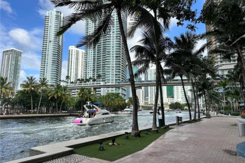 Студия в кондо в Майами, Флорида № 2002286