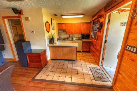 Condominio en venta en Lake Wales, Florida, 1 dormitorio, 68.47 m2 № 2201569 - foto 3
