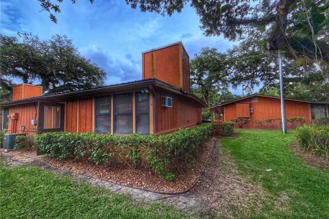 Condominio en venta en Lake Wales, Florida, 1 dormitorio, 68.47 m2 № 2201569 - foto 2