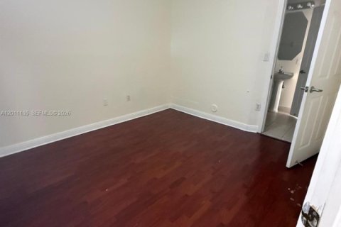 Condominio en alquiler en Doral, Florida, 4 dormitorios, 176.14 m2 № 2075016 - foto 18