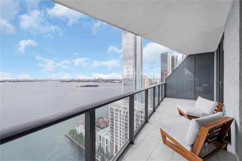 Condominio en venta en Miami, Florida, 1 dormitorio, 79.34 m2 № 2088970 - foto 17