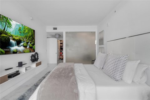 Condominio en venta en Miami, Florida, 1 dormitorio, 79.34 m2 № 2088970 - foto 25